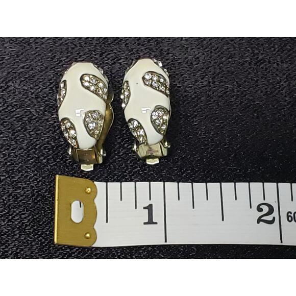 Vintage Gold Tone White & Silver Faux Diamond Inside Clip on Earrings - Picture 5 of 5